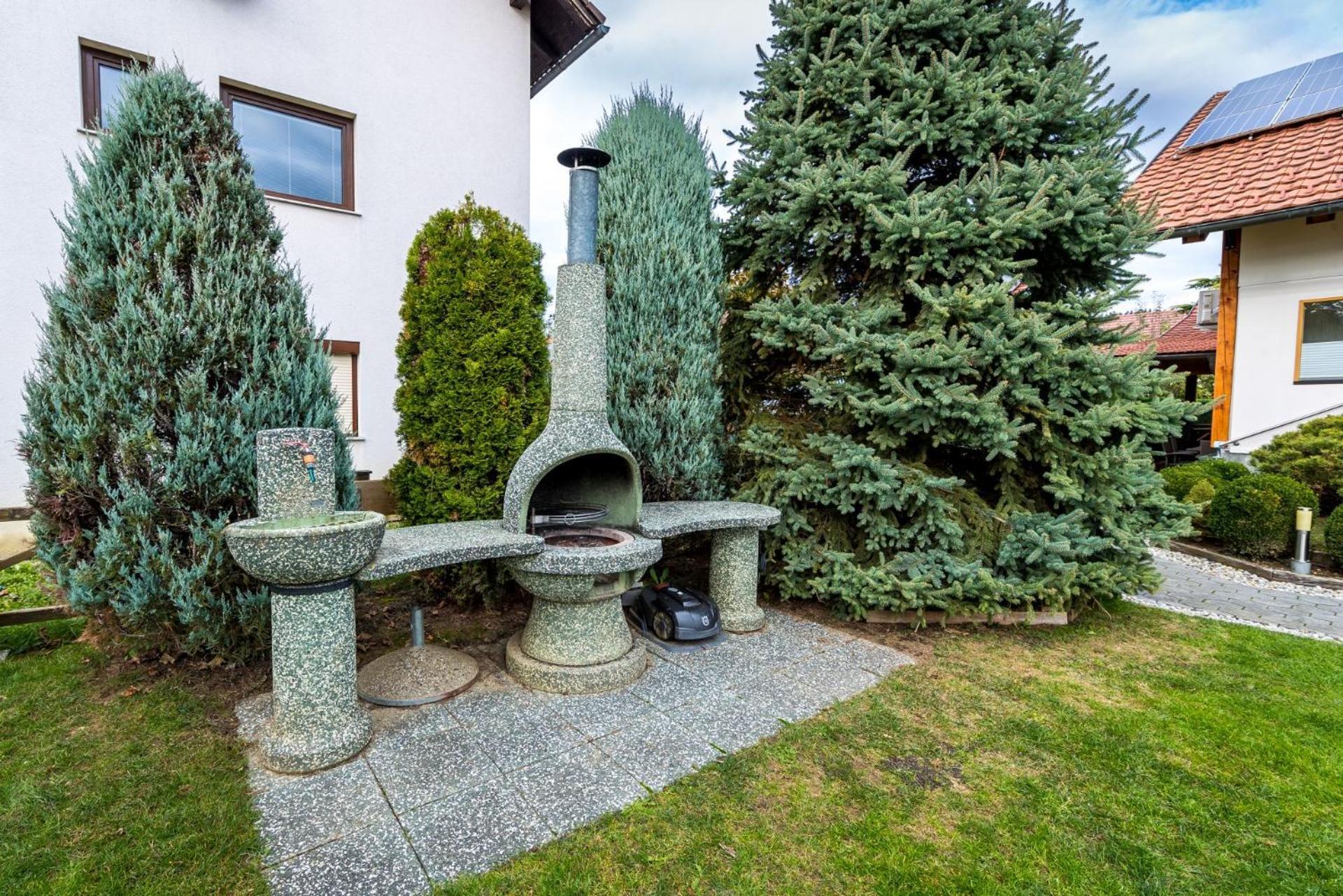 Zimzeleni Apartments Zreče Екстериор снимка